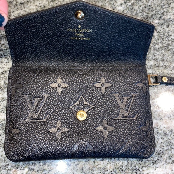 Louis Vuitton Black Empriente Key Pouch - Picture 4 of 13